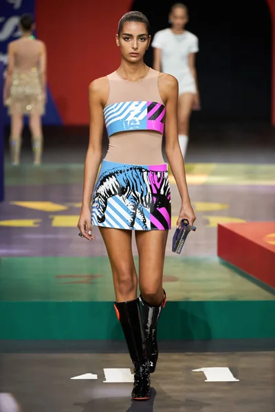 Look 48